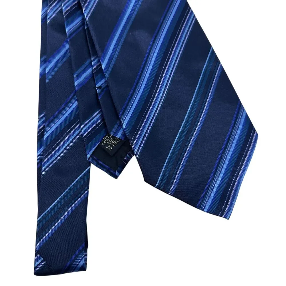 Banana Republic Made in Italy Blue‎ Diagonal Striped 100% Silk Tie NWT
